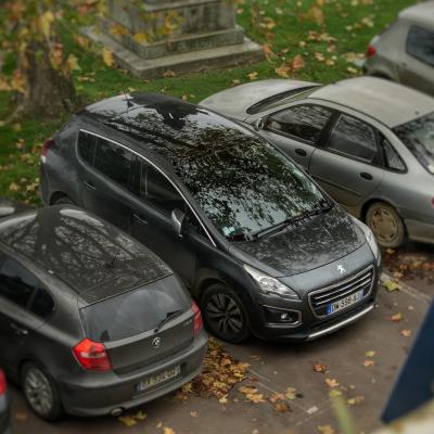 voitures sur un parking